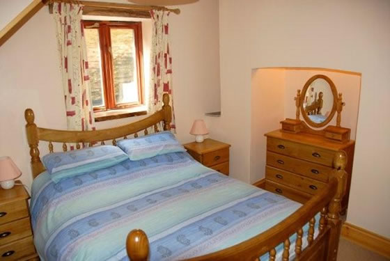 The Granary Holiday Cottage Bedroom